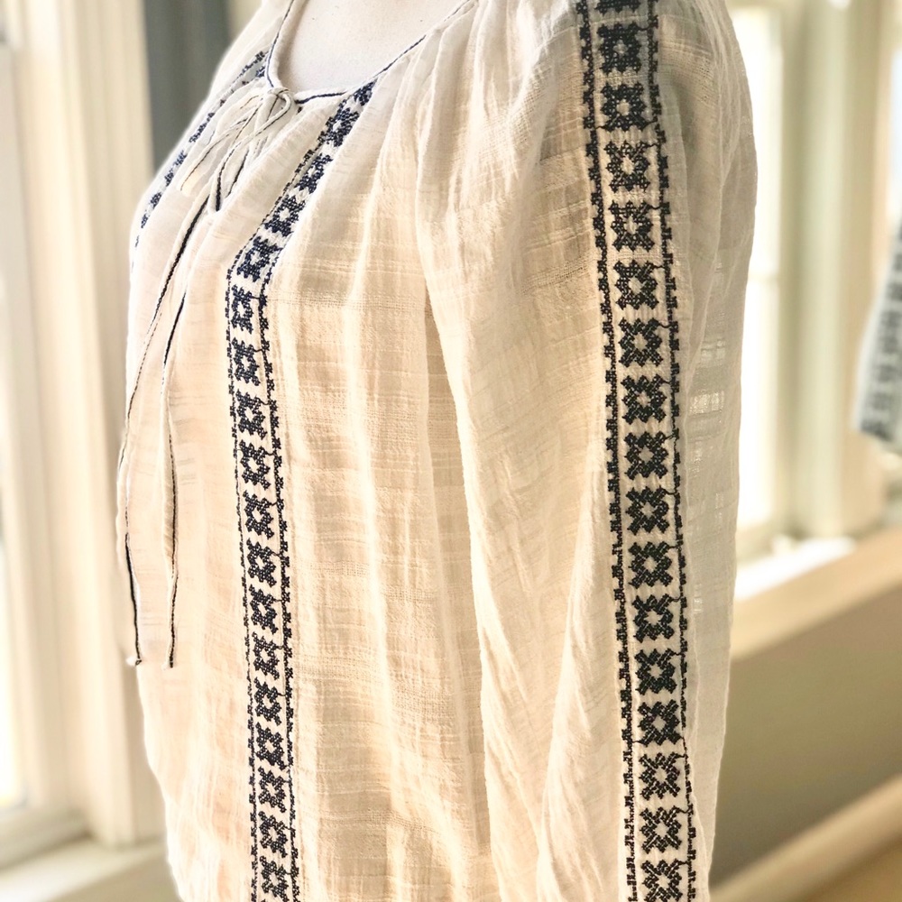 Boho Embroidered Top - Juniors M - Picture 7 of 7